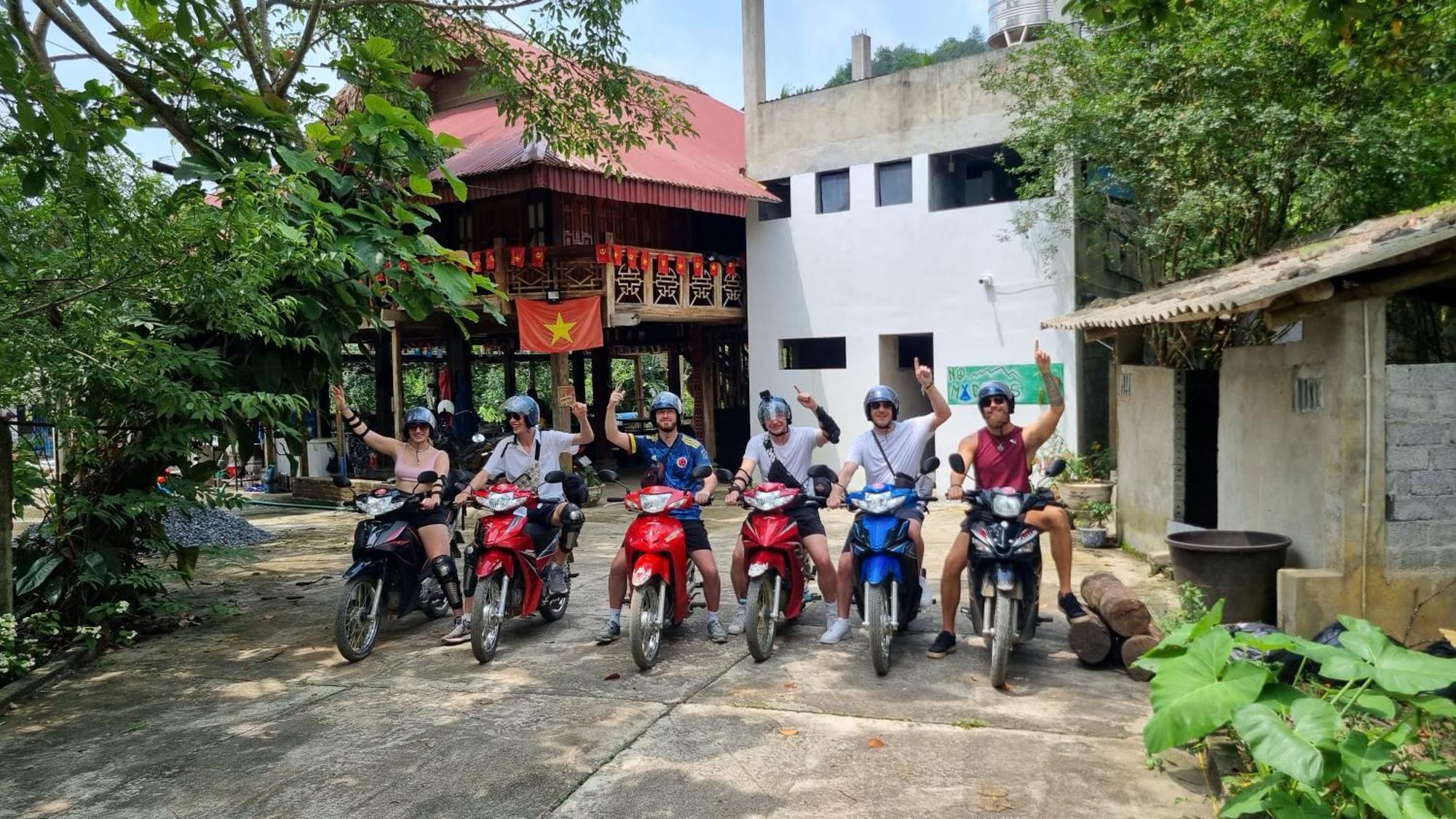 Nomadders Ha Giang Hostel Εξωτερικό φωτογραφία